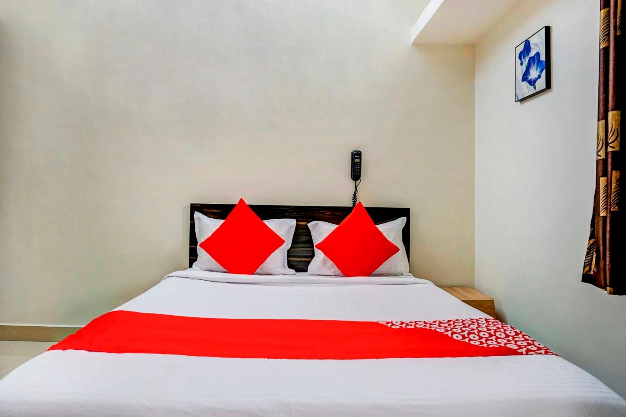 Hotel O Komfort Inn Pune Extérieur photo